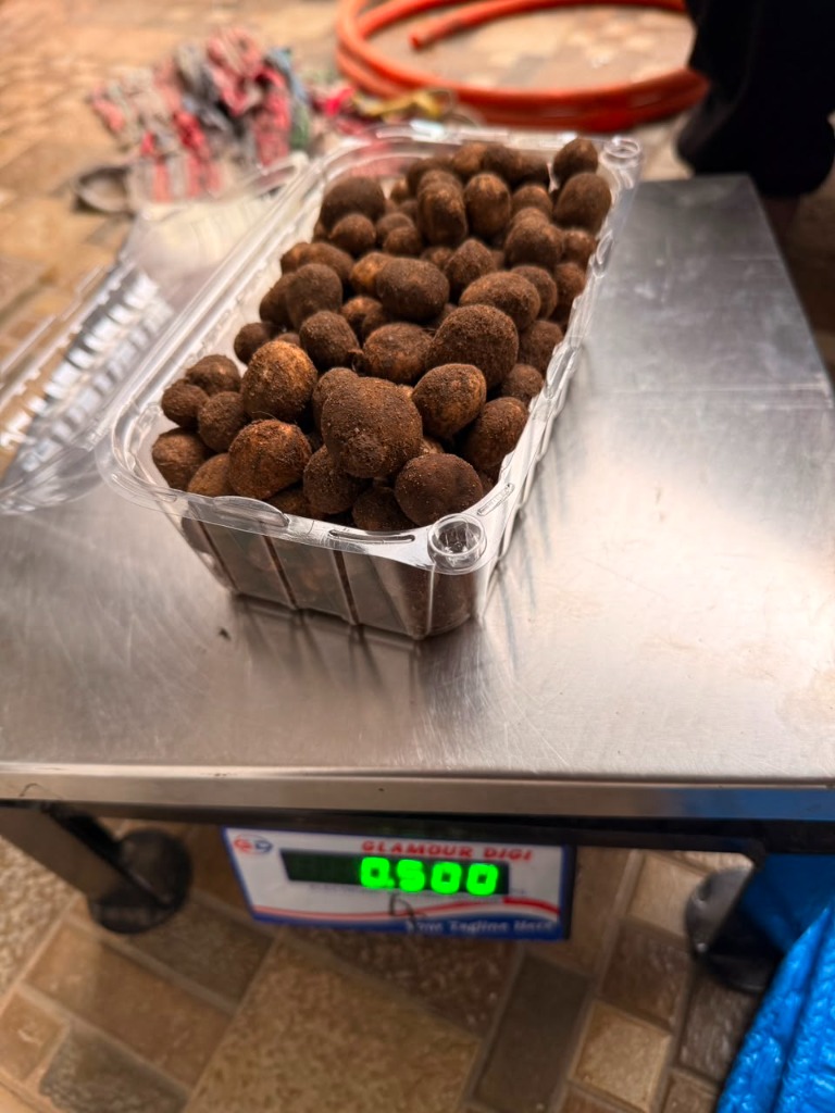 Fresh Rugda Weighing